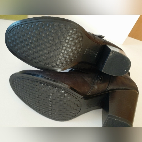 Mootsies Tootsies Dark Heeled Boots with Buckle Size 10 - Picture 6 of 8